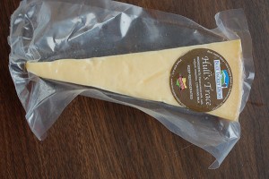 Hull's Trace Aged Cheddar